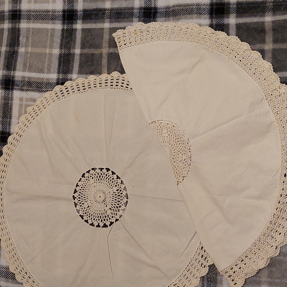 Set of handmade vintage doilies
